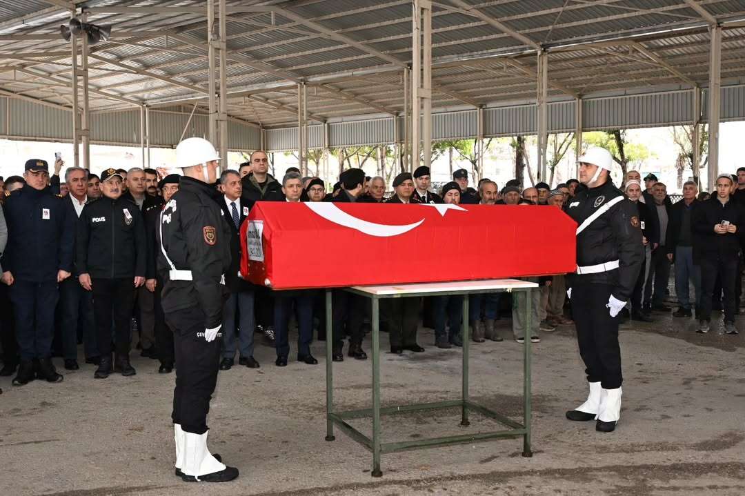 valimiz-sayin-hulusi-sahin-il-emniyet-mudurumuz-sayin-dr-sabit-akin-zaimoglu-ve-il-protokolu-1