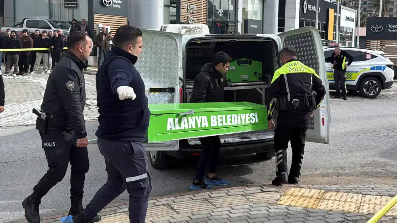 20-yasinda-trafik-kurbani-alanyada-kahreden-kaza