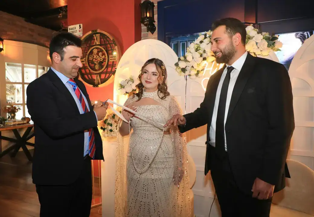 alanyada-sehit-emniyet-amirinin-oglu-nisanlandi