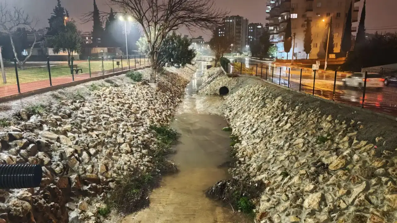 kepezde-saganak-sinavi-340-personel-sahadaydi