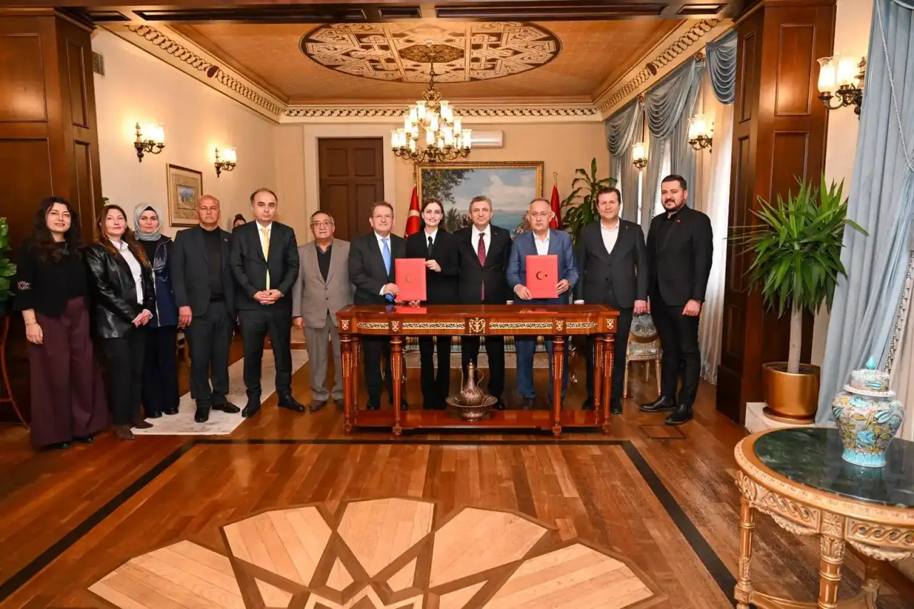 korkutelinde-hayirsever-aileden-yeni-aile-sagligi-merkezi-geliyor