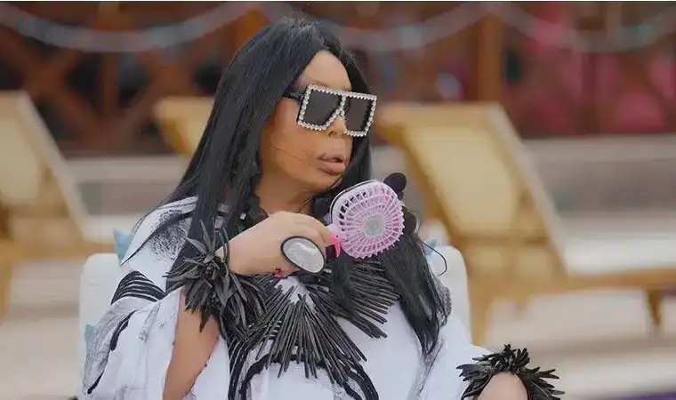 bulent-ersoyun-serveti-belli-oldu-antalyadaki-yazlik-dikkat-cekti