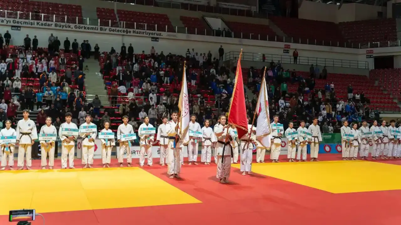 burdurlu-4-genc-judocu-avrupa-sahnesine-cikiyor