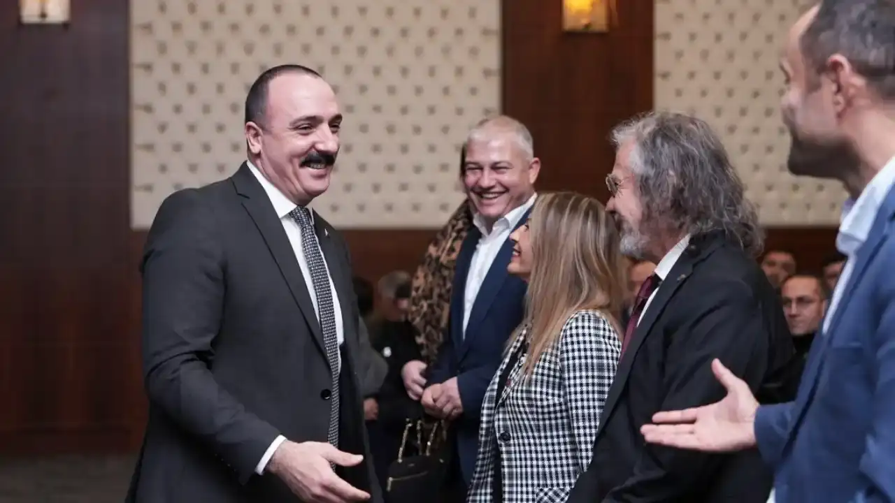 konyaalti-kent-konseyinde-cem-kotan-yeniden-baskan-secildi