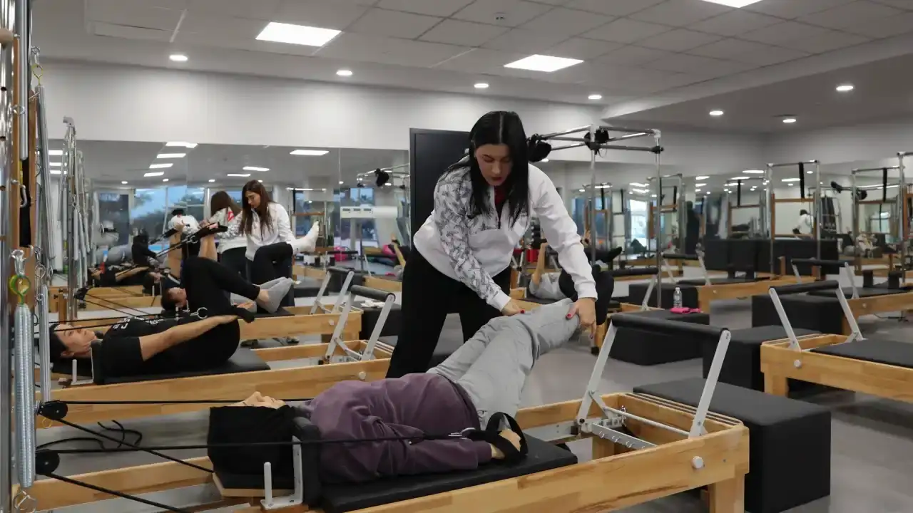 mersinde-kadinlara-ucretsiz-reformer-pilates-destegi