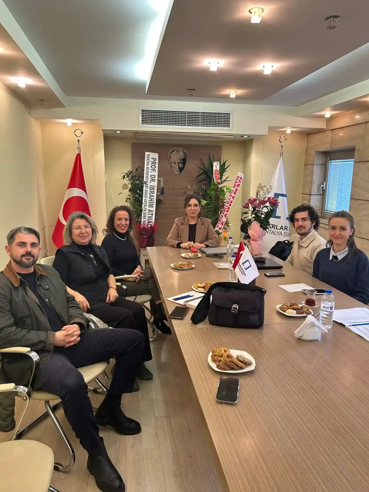 mimarlar-odasi-antalya-subesi-yeni-yonetimine-songul-baskayadan-ziyaret