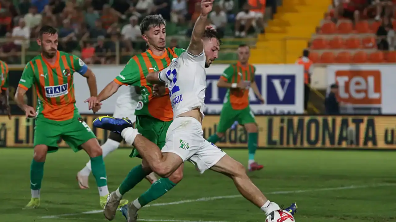 alanyaspor-super-ligin-20