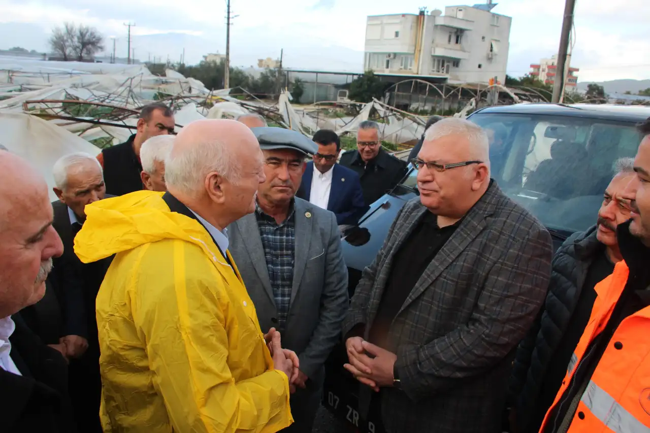 kumluca-afet-bolgesindeki-ureticinin-3te-2si-sigortasiz