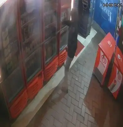 alanyada-11-aracin-lastigini-kestiler-parcaladilar-hirsizlik-yaptilar