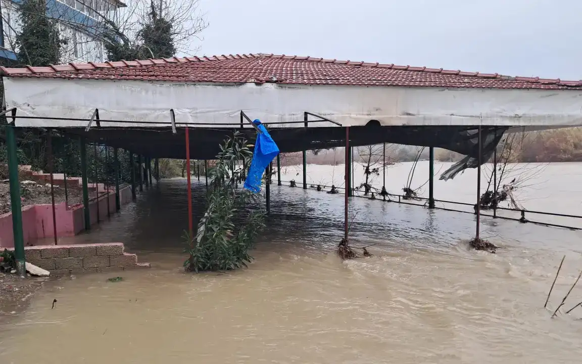 serikte-yagislar-koprucayini-tasirdi