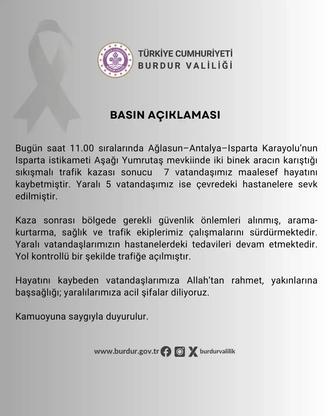 antalyaisparta-karayolunda-iki-otomobil-kafa-kafaya-carpisti-7-olu-5-yarali