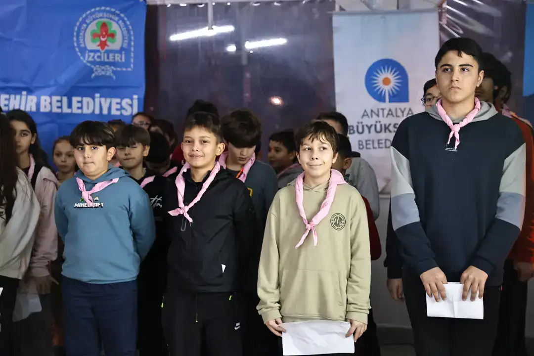 antalya-genclik-kampinda-izcilik-heyecani