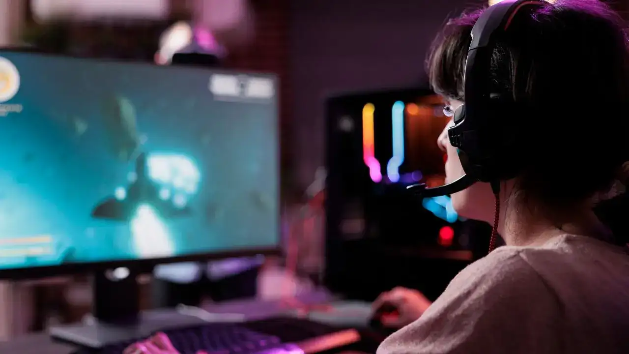 6-saat-oyun-oynuyoruz