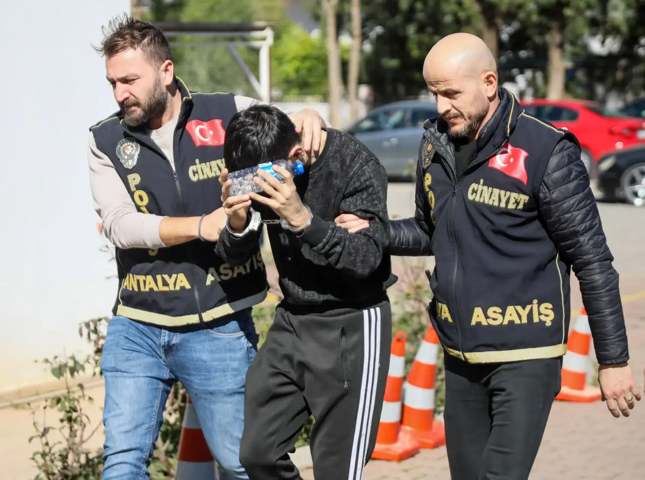 7-aylik-hamile-esini-vuran-cani-yakalandi