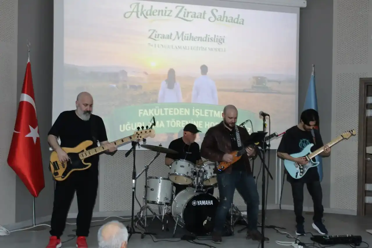 akdenizde-225-muhendis-adayi-uygulamali-egitime-ugurlandi