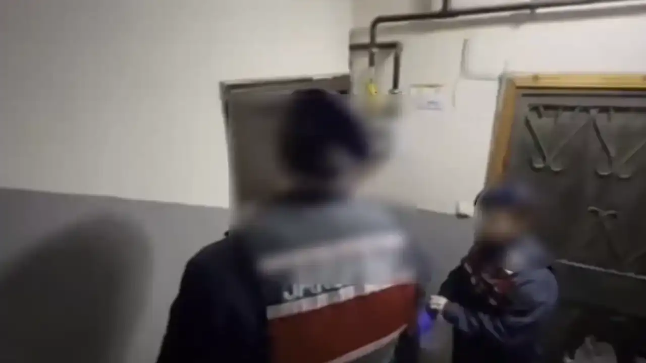 antalya-dahil-15-ilde-siber-dolandiricilik-operasyonu