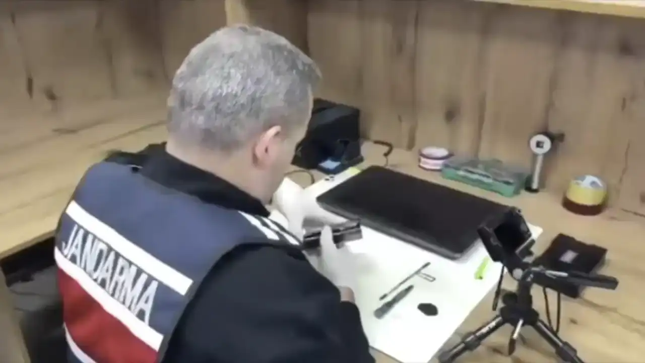 antalya-dahil-15-ilde-siber-dolandiricilik-operasyonu