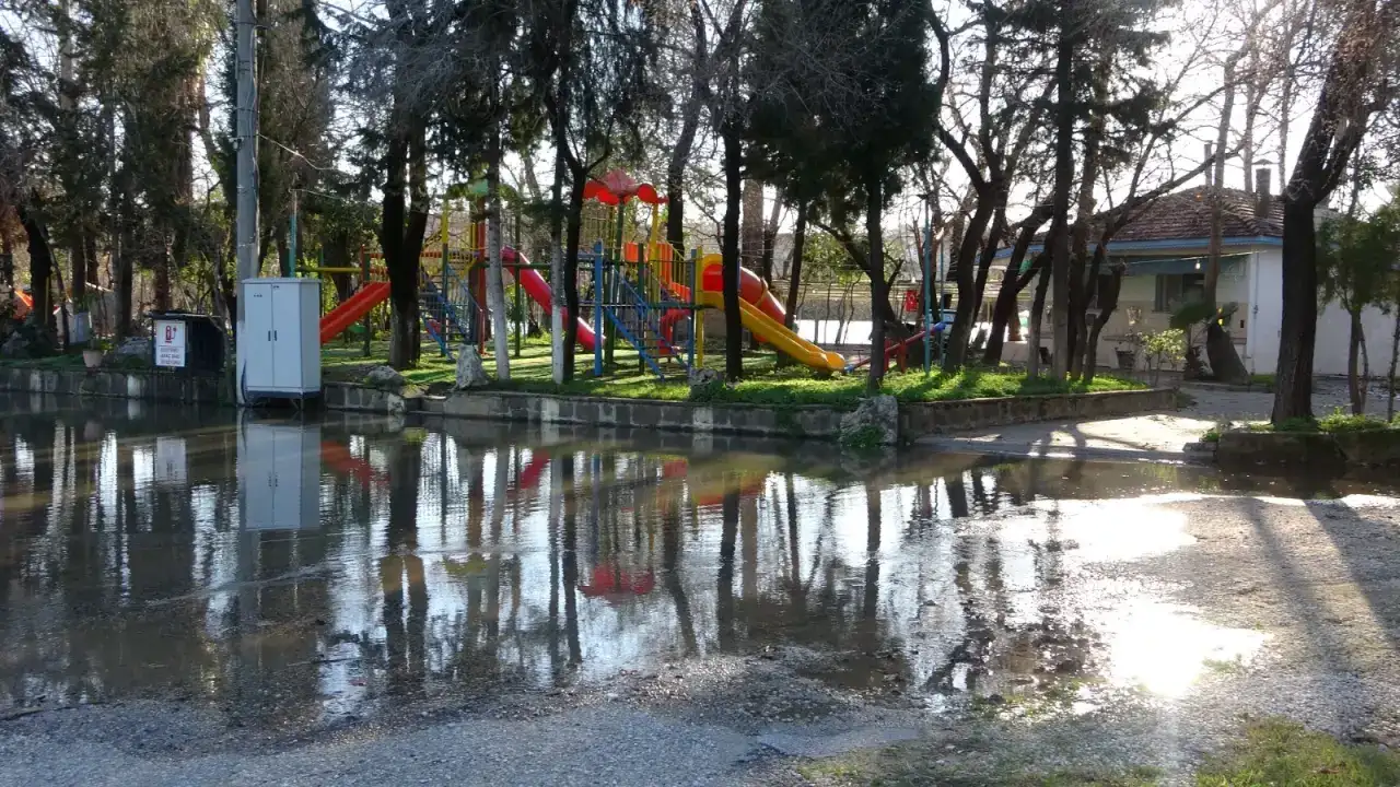 manavgatta-etkili-yagislar-taskina-yol-acti