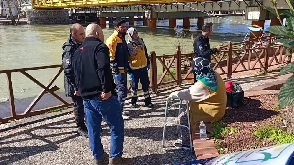 manavgatta-intihar-etmek-isteyen-kadin-son-anda-kurtarildi-sozleri-yurekleri-sizlatti