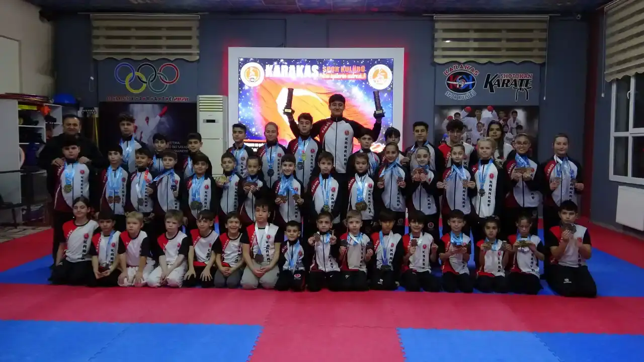 ispartada-karakas-spor-kulubu-karate-ligine-damga-vurdu