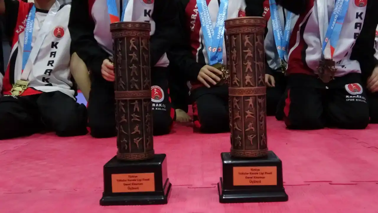 ispartada-karakas-spor-kulubu-karate-ligine-damga-vurdu