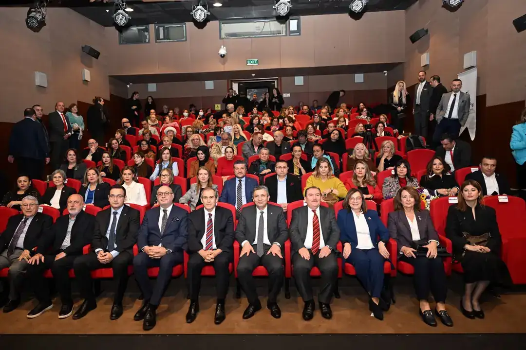 jale-inan-2025-antalya-yilin-kadini-odulu-prof-dr