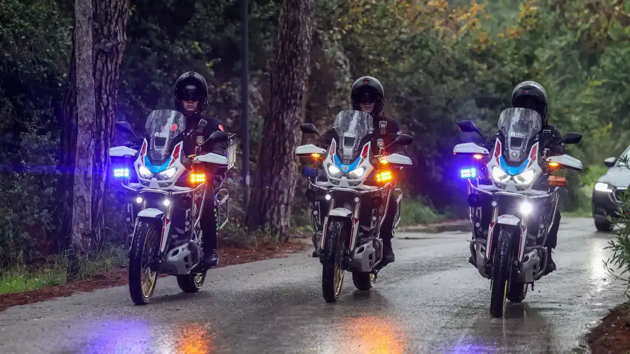 antalya-sokaklarinda-motorize-zabita-donemi