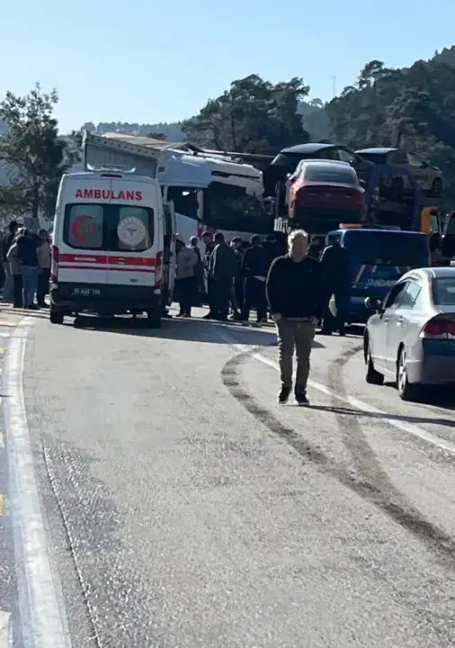 burdur-isparta-yolunda-iki-tir-carpisti