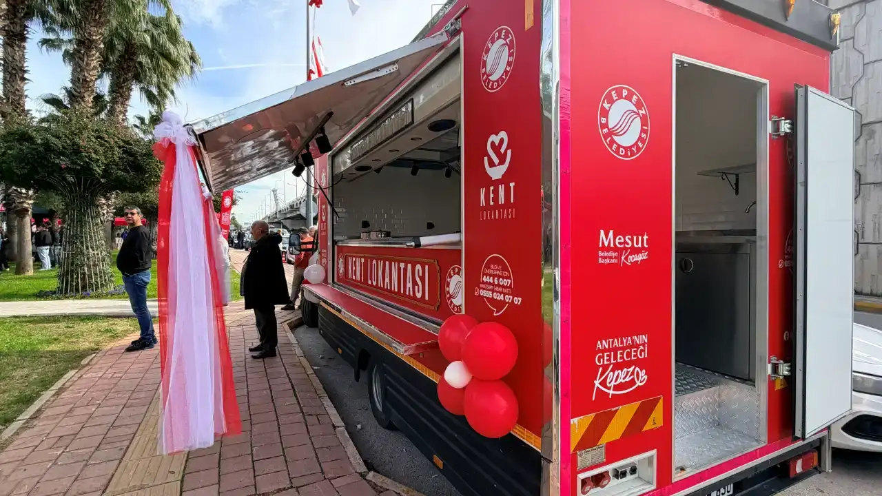 aylarca-beklenen-kepez-kent-lokantasi-kapilarini-bugun-acti