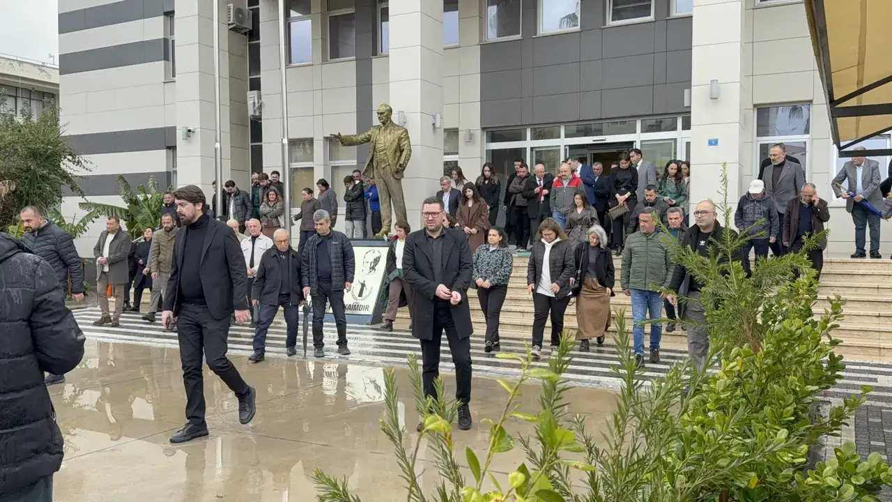 gazipasanin-aci-kaybi-gazeteci-avukat-yusuf-sanli-son-yolculuguna-ugurlandi