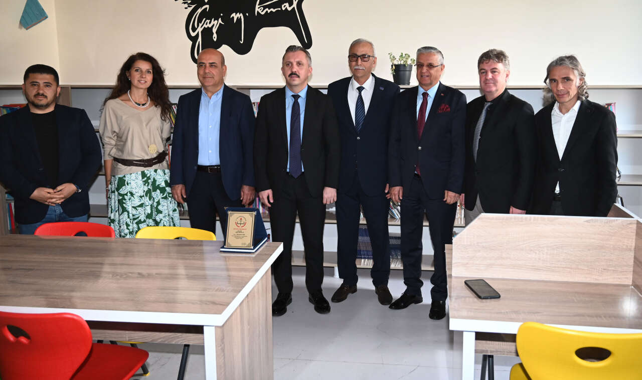 kemerde-goynuk-kutuphanesi-hizmete-acildi