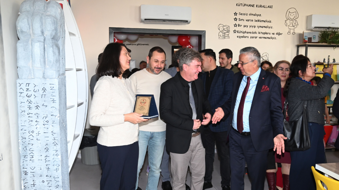 kemerde-goynuk-kutuphanesi-hizmete-acildi