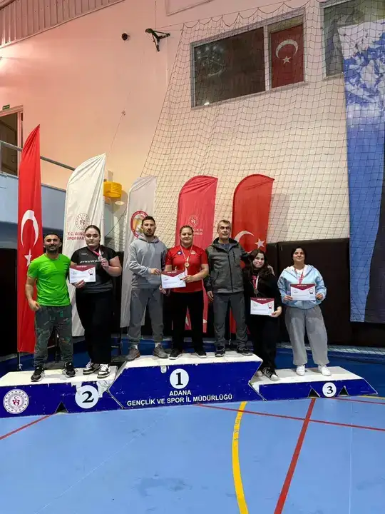 korkutelinin-bilegi-bukulmeyen-sampiyonu-ummu-gulsum-kemer-turkiye-birincisi