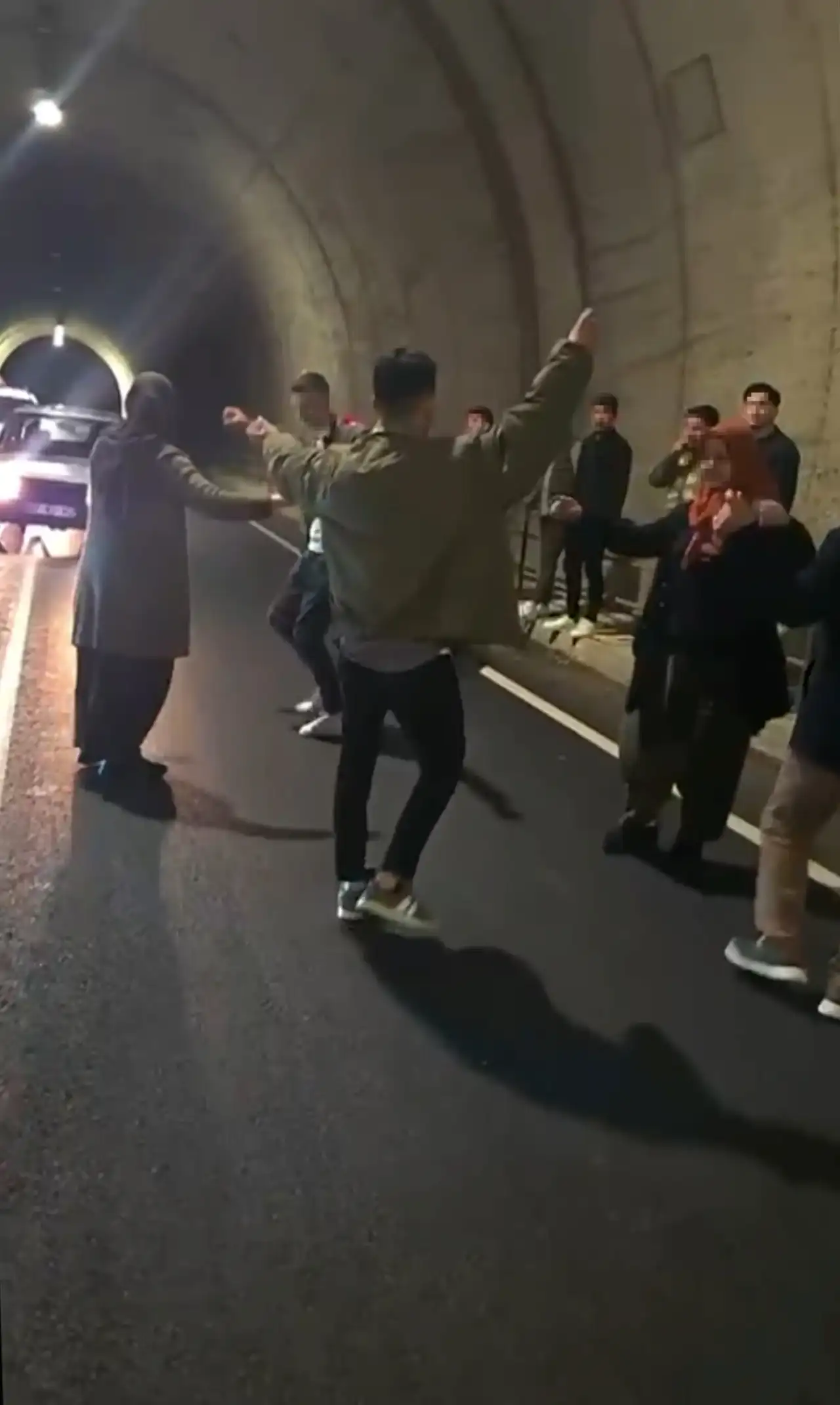 alanyanin-dim-tunelinde-asker-ugurlamanin-sonu-ceza-ile-bitti