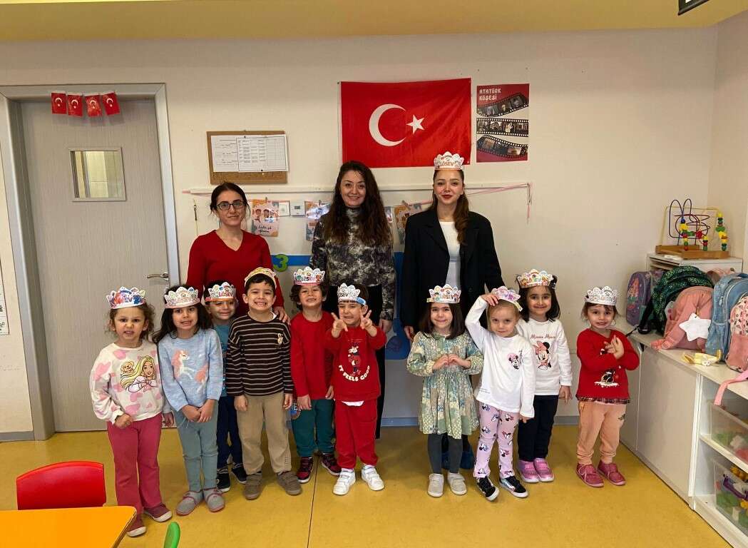 losev-ve-konyaaltindan-ornek-ders-maskeler-hastalik-icin-degil-umut-icin-takildi