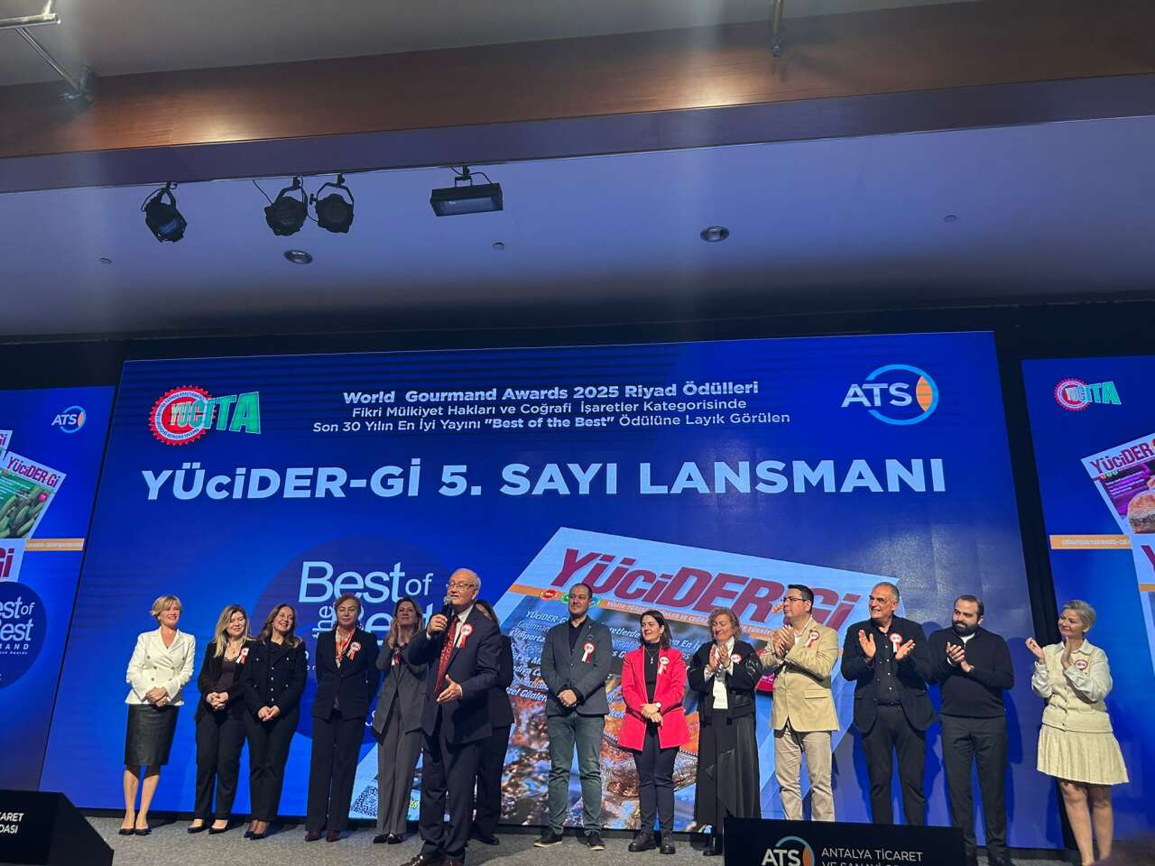 c538bdd0-0439-402b-b6c7-f949844e42f5