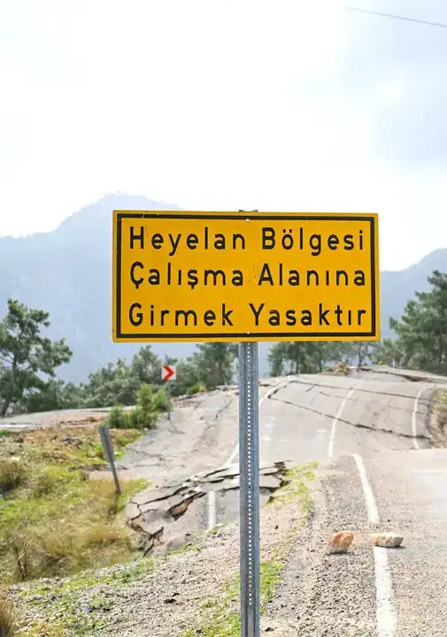 kumluca-kemer-yolunda-neler-oluyor-heyelanlar-icin-bilimsel-onlem-cagrisi