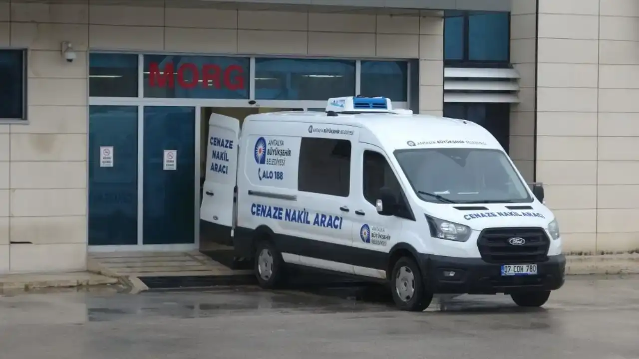 manavgatta-uyku-sirasinda-yakalandigi-yanginda-agir-yaralanan-kadin-hayatini-kaybetti