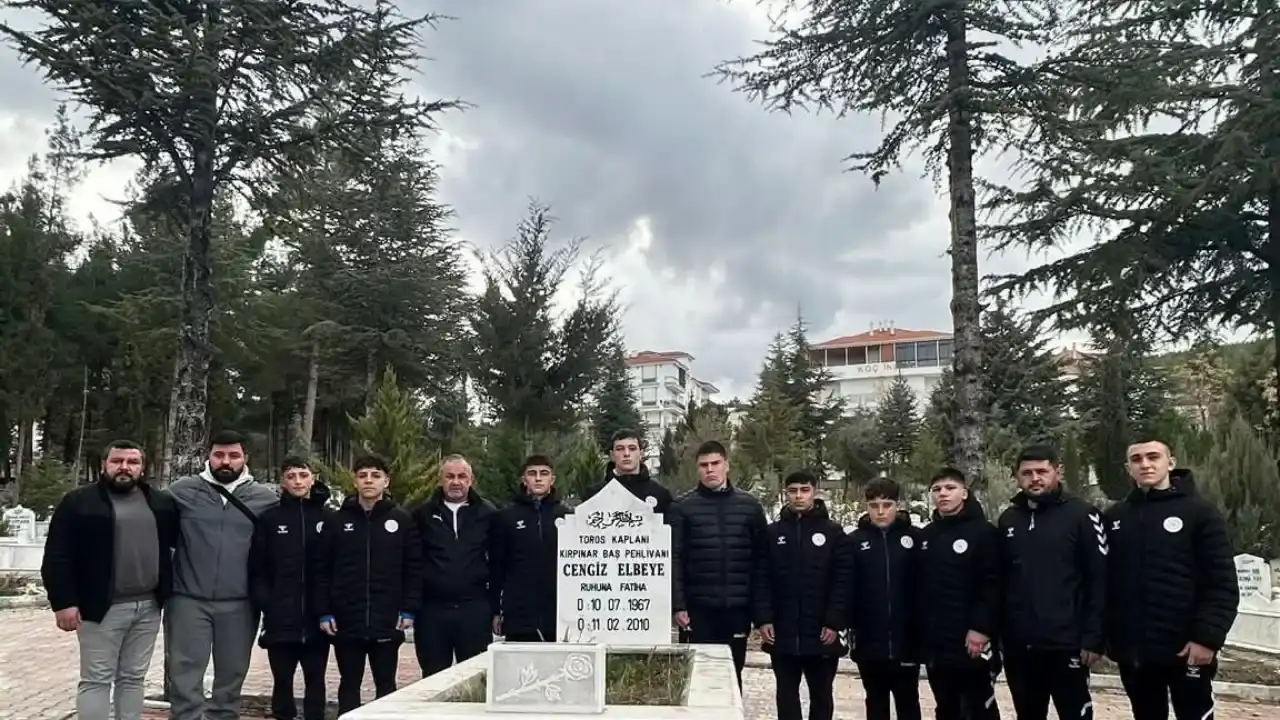 toros-kaplani-efsane-baspehlivan-cengiz-elbeye-anildi