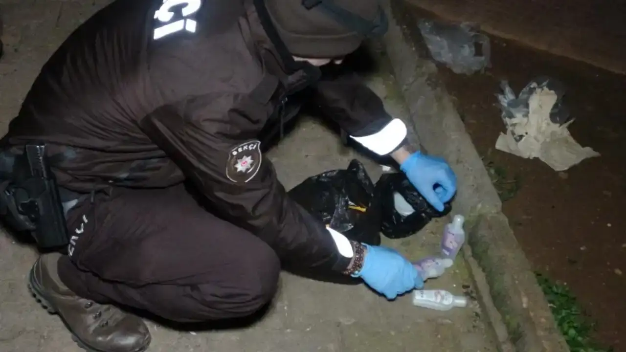 zeytinkoyde-bekcilerin-buldugu-posetten-4-milyon-tl-degerinde-uyusturucu-cikti