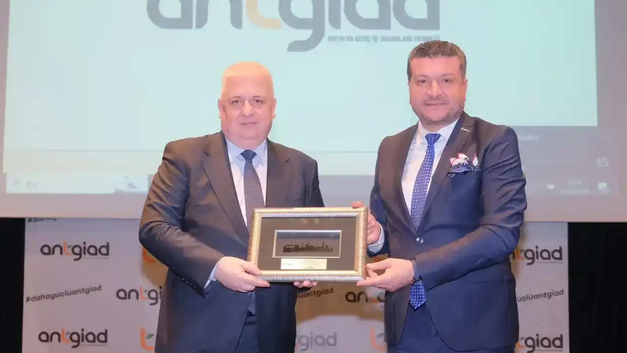 antalya-is-dunyasi-kuresel-belirsizlige-karsi-stratejik-akil-dedi