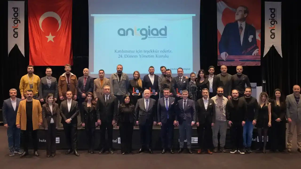 antalya-is-dunyasi-kuresel-belirsizlige-karsi-stratejik-akil-dedi