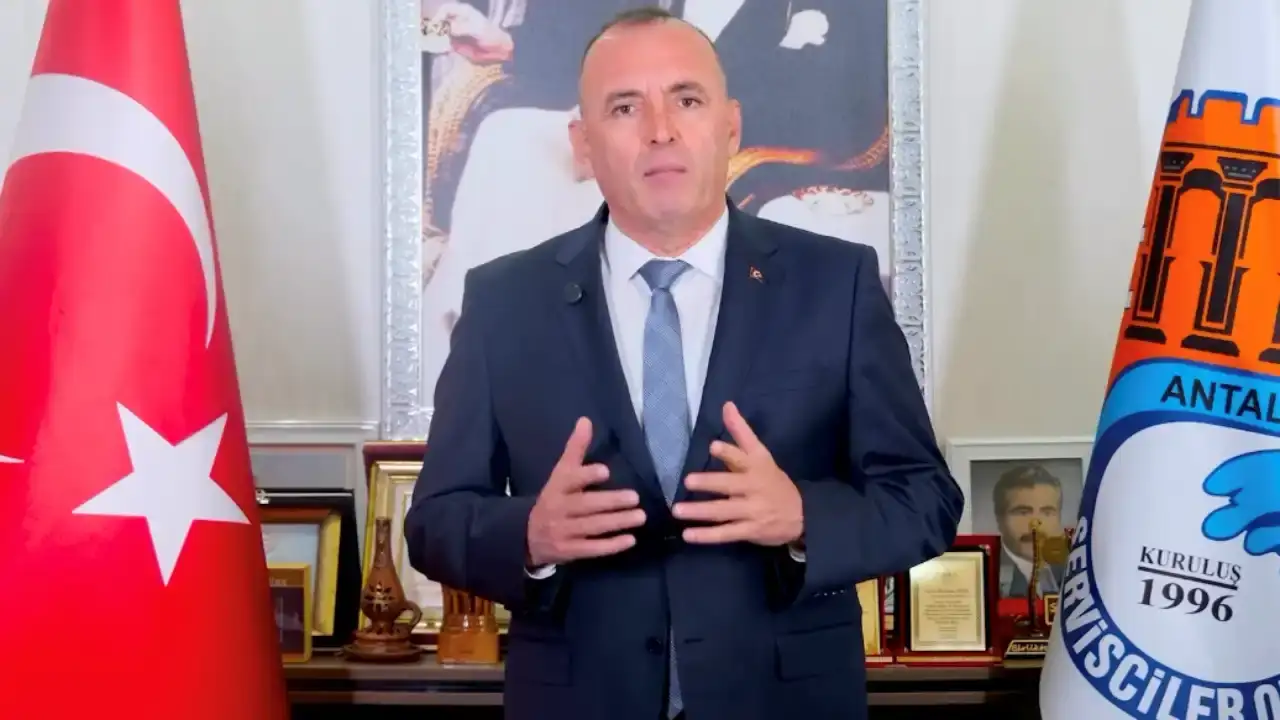 c-plaka-antalya-buyuksehir-belediyesi-meclisinde-gecti-esnaf-ayaklandi