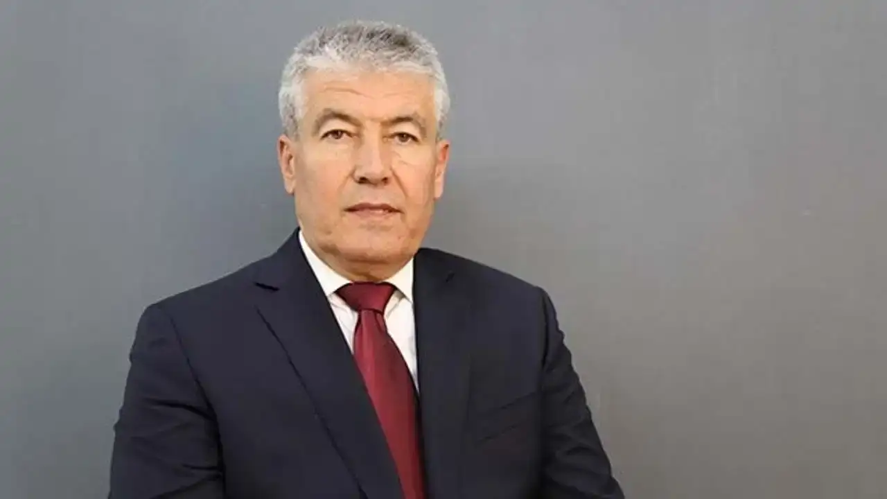 c-plaka-antalya-buyuksehir-belediyesi-meclisinde-gecti-esnaf-ayaklandi