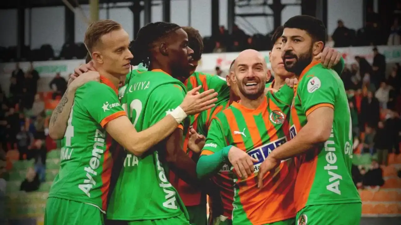 alanyaspor-konyaspor-maci-saat-kacta-hangi-kanalda-muhtemel-11ler