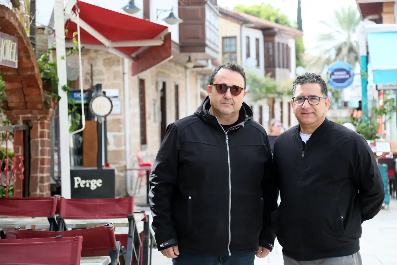 antalyada-5-yildizli-oteller-kucuk-oteller-yok-ediyor