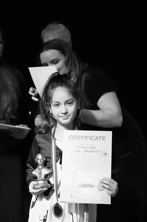 antalyada-uluslararasi-nota-soleni-barcarola-genc-yetenekleri-bulusturdu