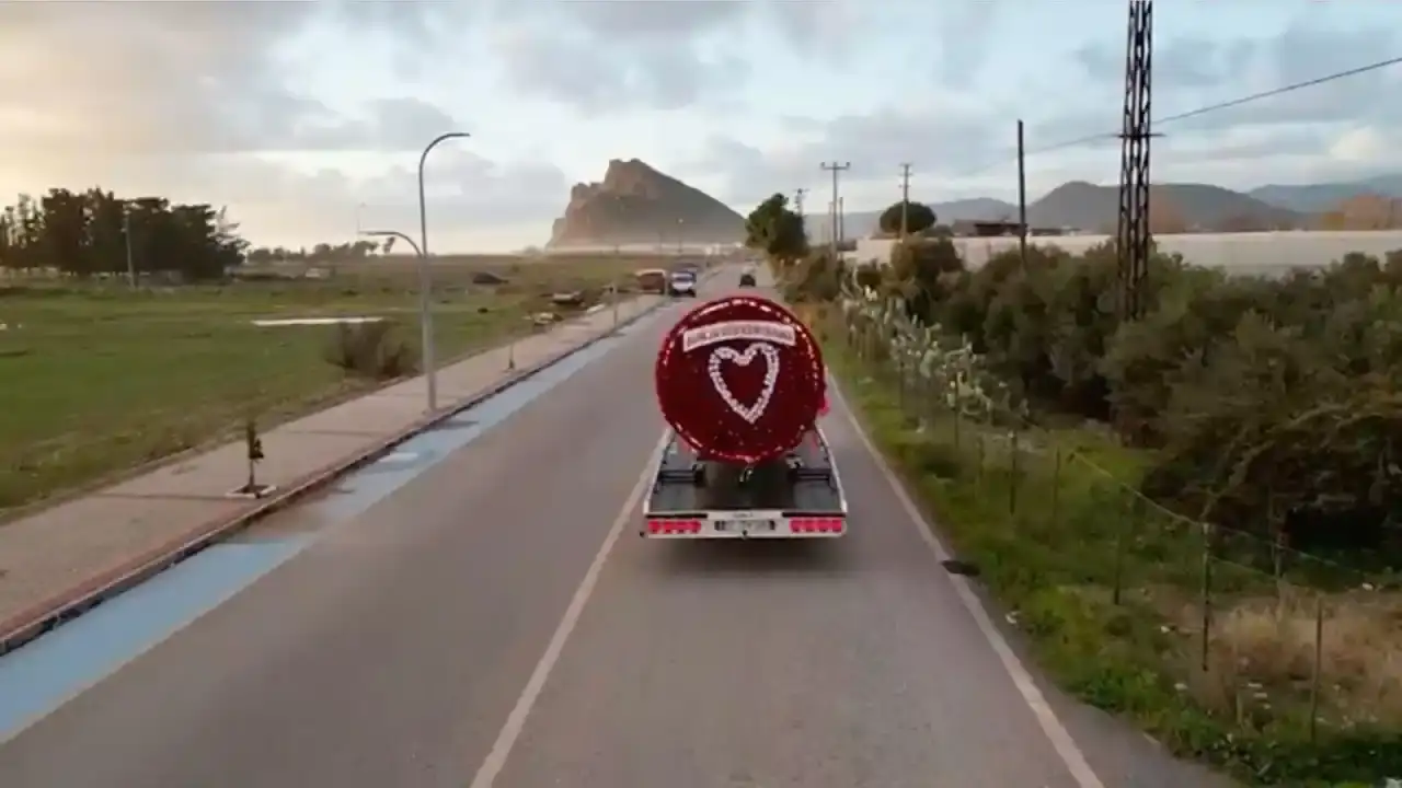 gazipasa-sokaklarinda-777-gullu-surpriz