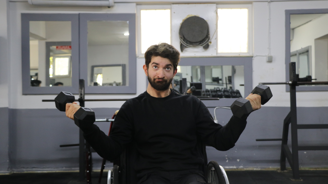 antalyada-engelleri-kaldiran-basari-fitness-tutkusu-hayatini-degistirdi