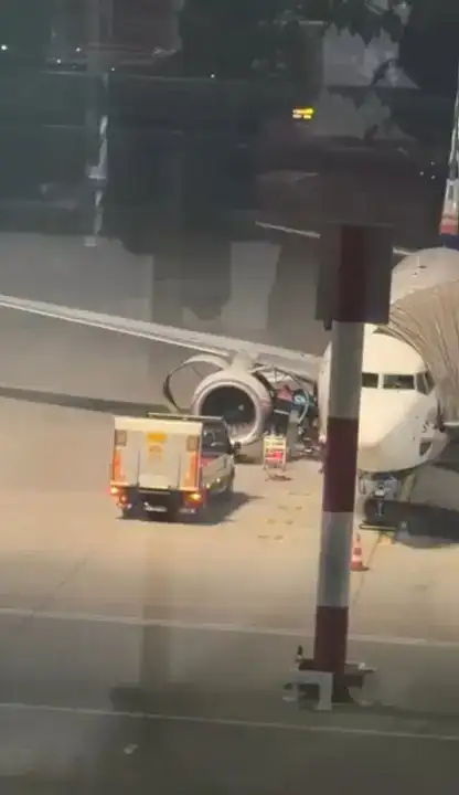 diyarbakir-antalya-7-saat-ucagi-kalkmadi-yolcular-apronda-tepki-gosterdi